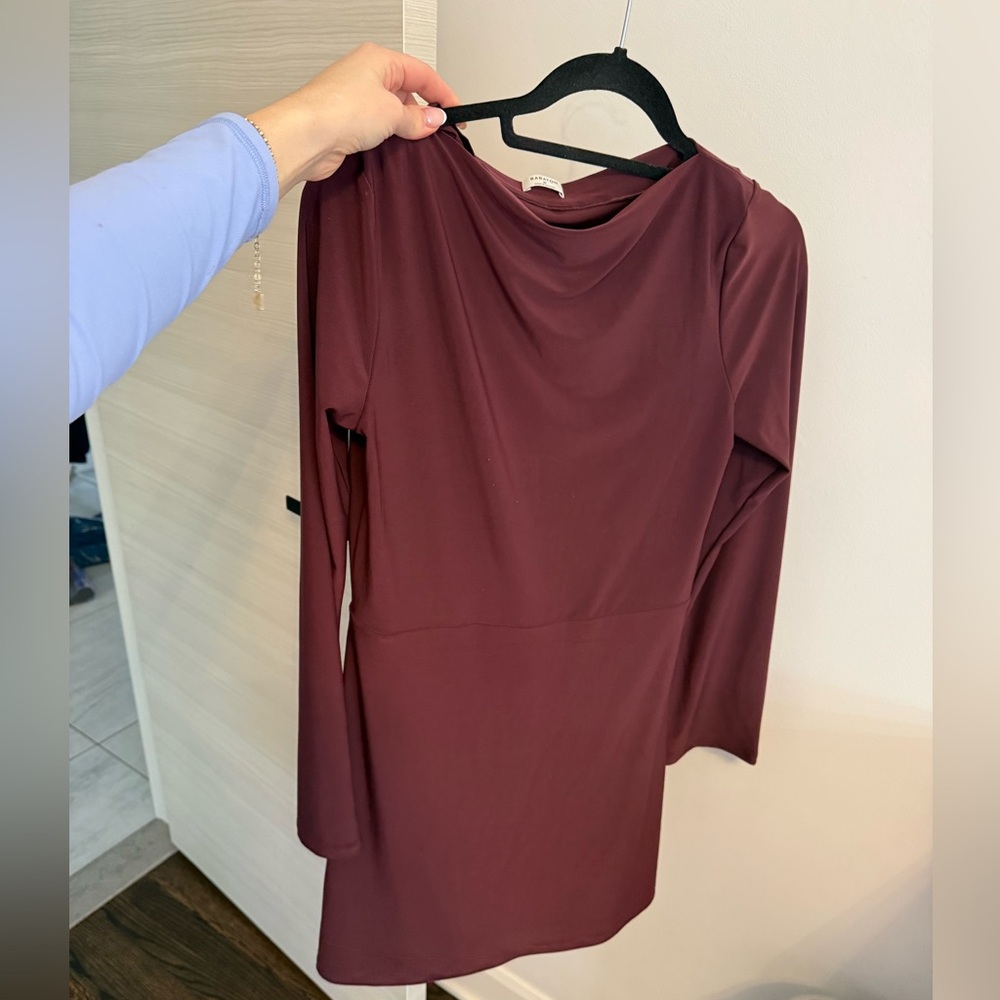 Aritzia Swan Dress - worn once size M